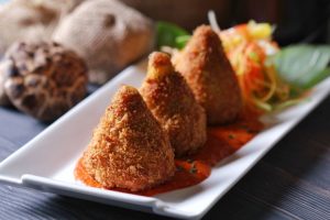 Read more about the article Сицилийская кухня: аранчини, паста, капоната и десерты